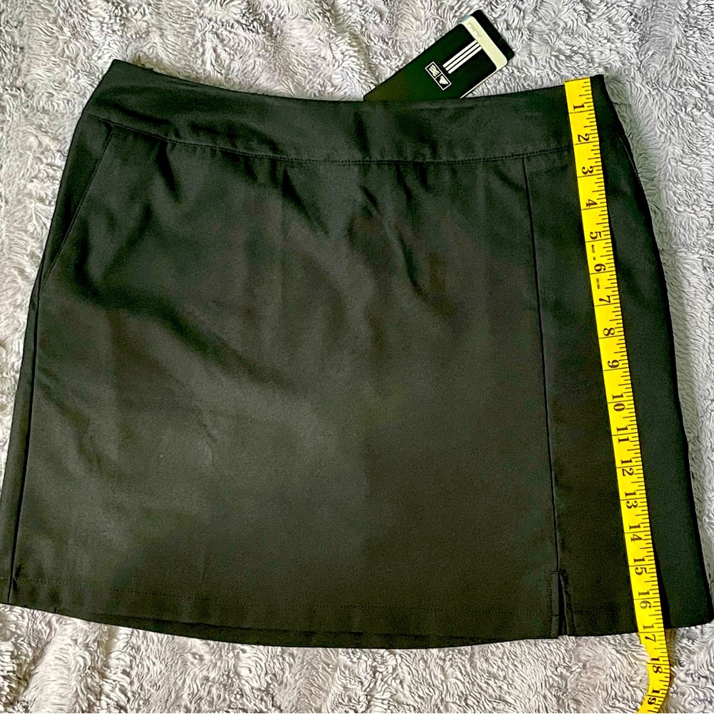 NWT, Adidas ClimaCool Golf Skort, black, size 6